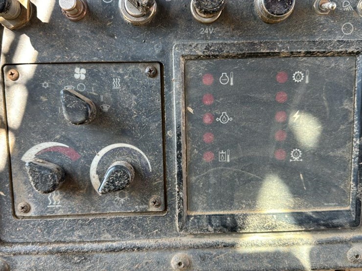 2006-caterpillar-517-image-46