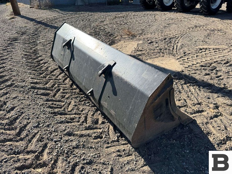 loader-bucket-image-3