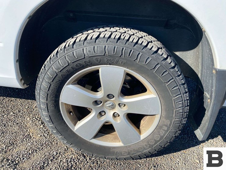 2012-ram-1500-pickup-image-13