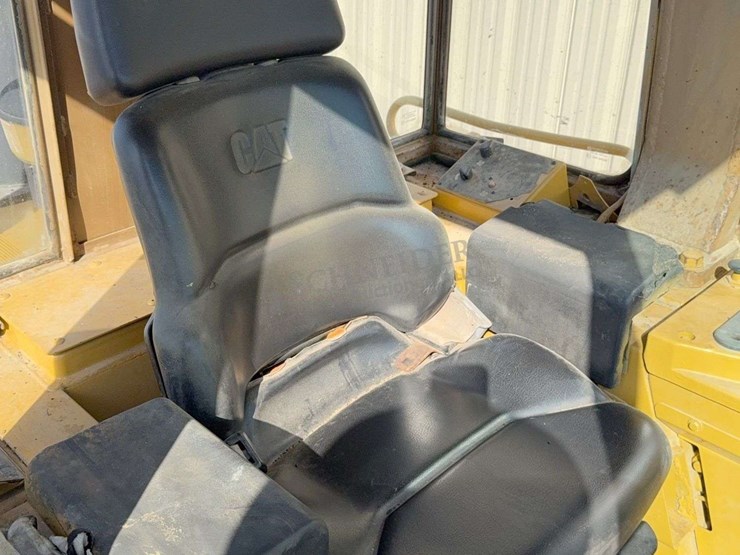 caterpillar-953b-image-40