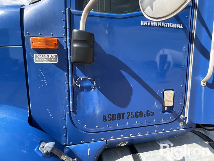 2004-international-9200i-image-13