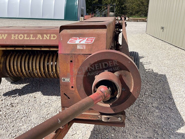 new-holland-275-image-10