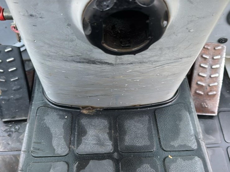 #1404-•-2008-walker-neuson-wheel-loader-image-16