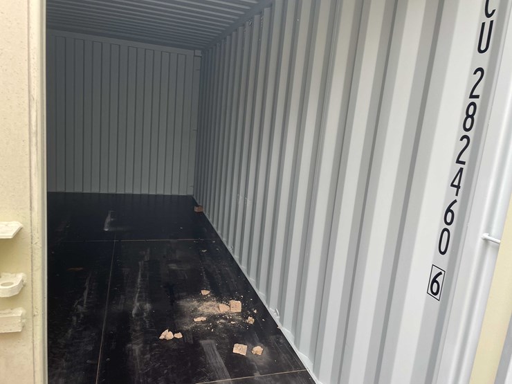 #1385-•-20'-shipping-container-(of)-image-17