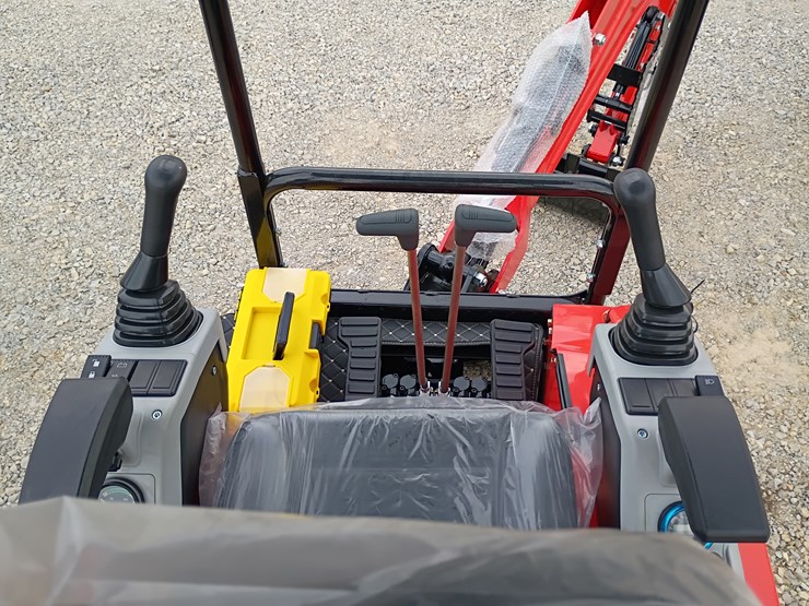#l57-012-•-2025-tpm-20k-mini-excavator-(diesel)-image-12