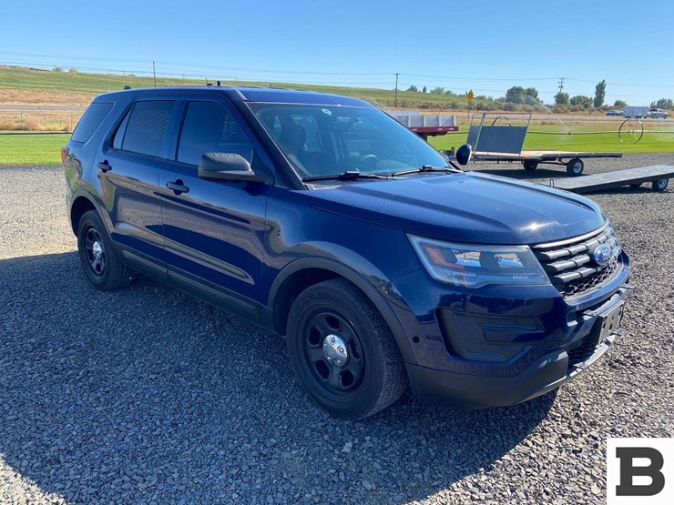 2018-ford-explorer-image-7