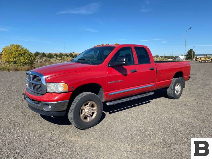 2004-dodge-ram-3500-image-2