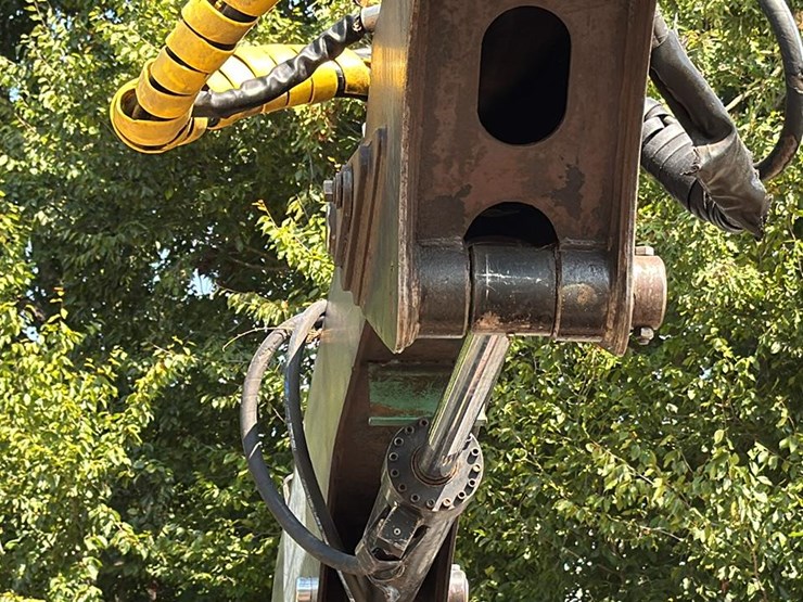 2003-timberpro-tf820e-image-32