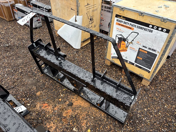 #36-•-skid-steer-pallet-fork/hay-spear-frame-image-2