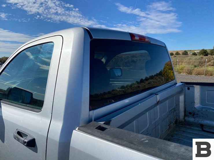 2013-ram-1500-pickup-image-12