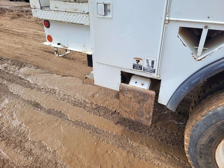 2004-international-7300-image-8