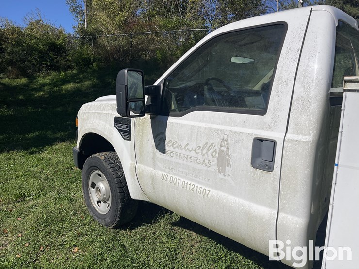 2009-ford-f250-xl-image-9