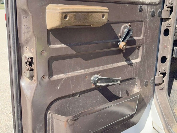 1991-international-4900-image-46