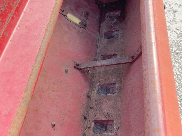 international-10-image-25