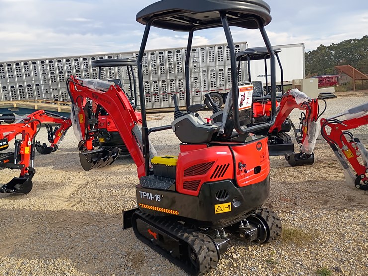 #l57-004-•-2025-tpm-16-mini-excavator-(gasoline)-image-2