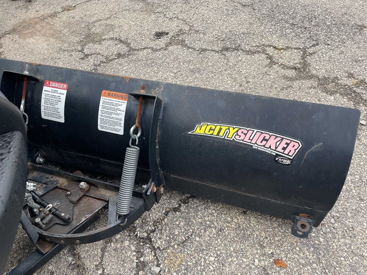 #1381-•-2005-honda-atv-with-snow-plow-(has-registration)-(of)-image-22