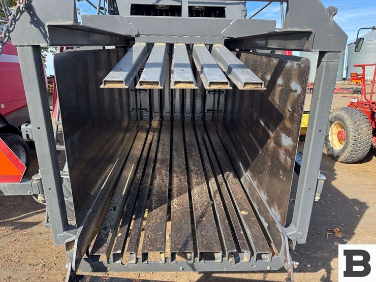 2015-massey-ferguson-2290-image-37