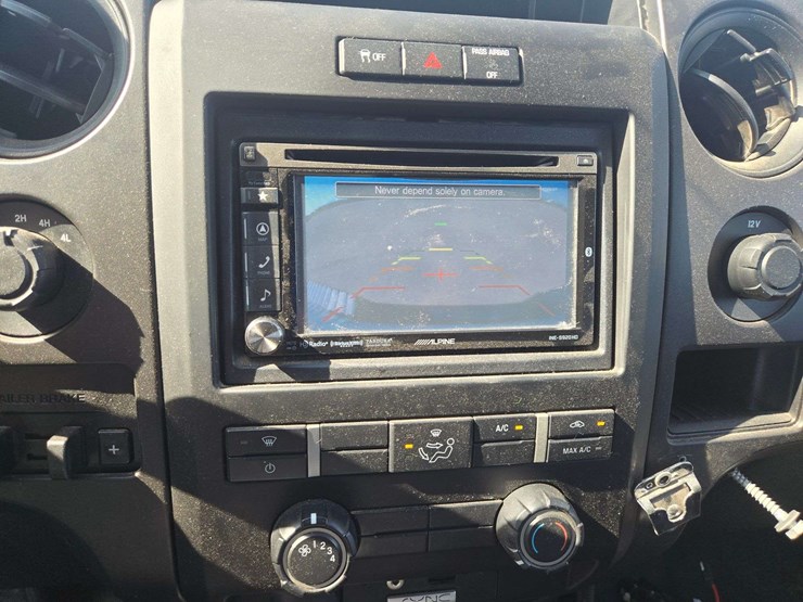 2013-ford-f150-xl-image-19