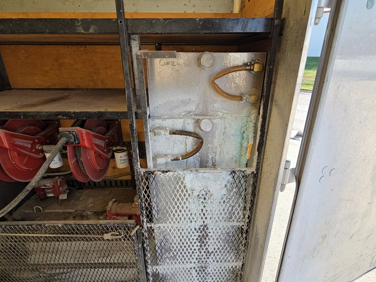 #22329-•-2014-freightliner-m2-106-box-truck-image-100