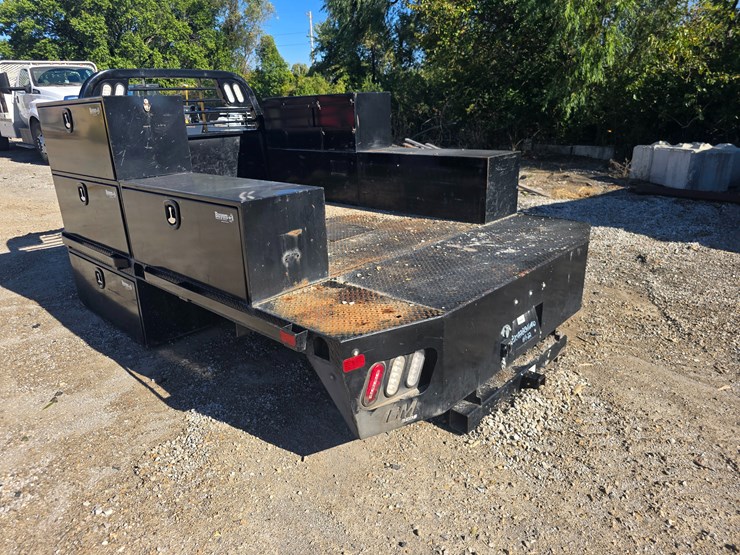 #22362-•-contract-manufacturer-pickup-truck-bed-image-9