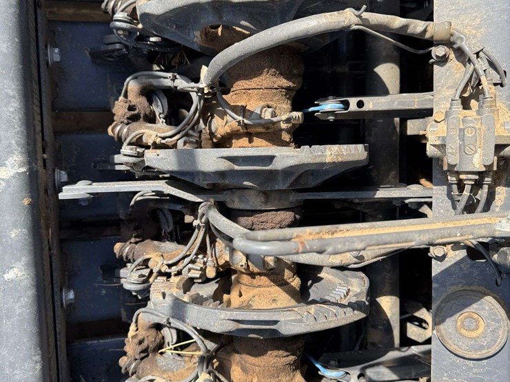 2015-massey-ferguson-2290-image-55