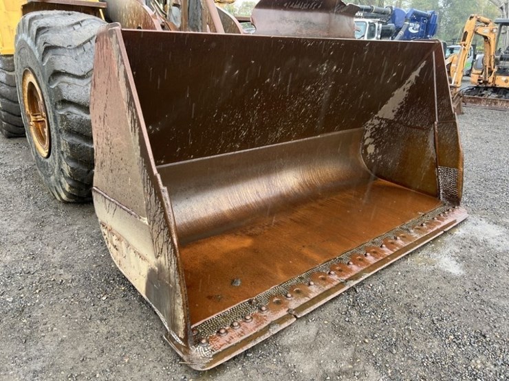 2003-volvo-l220e-image-10