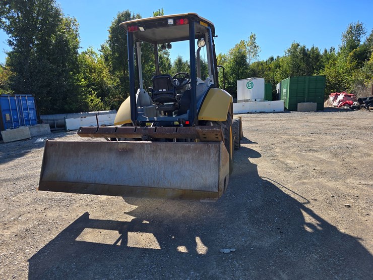 caterpillar-415f2-il-image-19