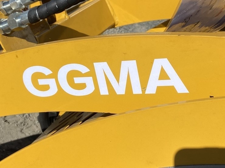 2025-ggma-gg385-mini-compact-track-loader-image-9