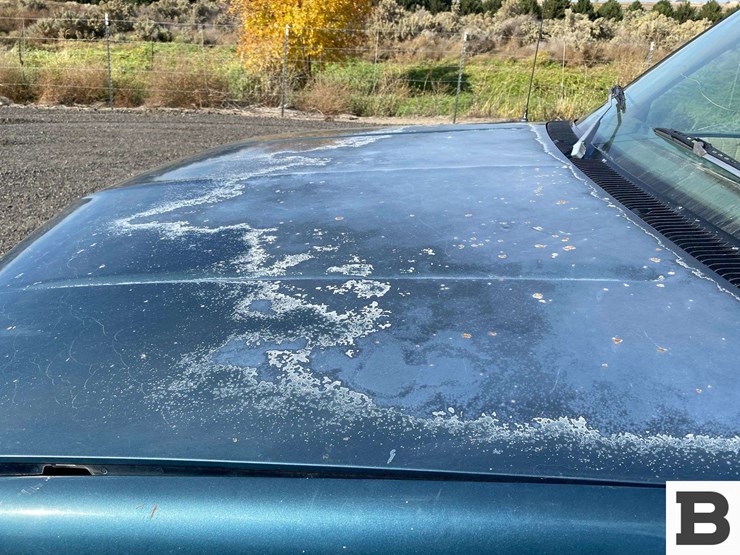 1993-gmc-suburban-image-33