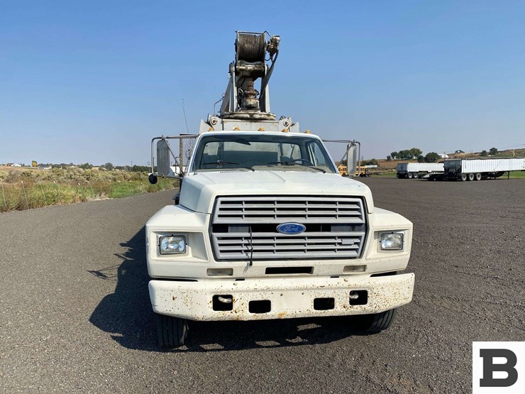 1985-ford-f800-image-7