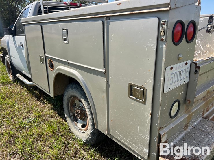 2007-chevrolet-silverado-2500-image-19