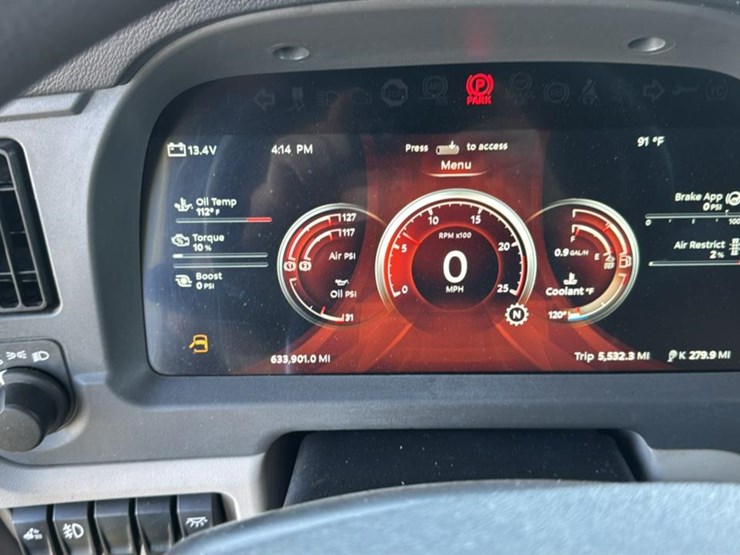 2023-peterbilt-579-image-50