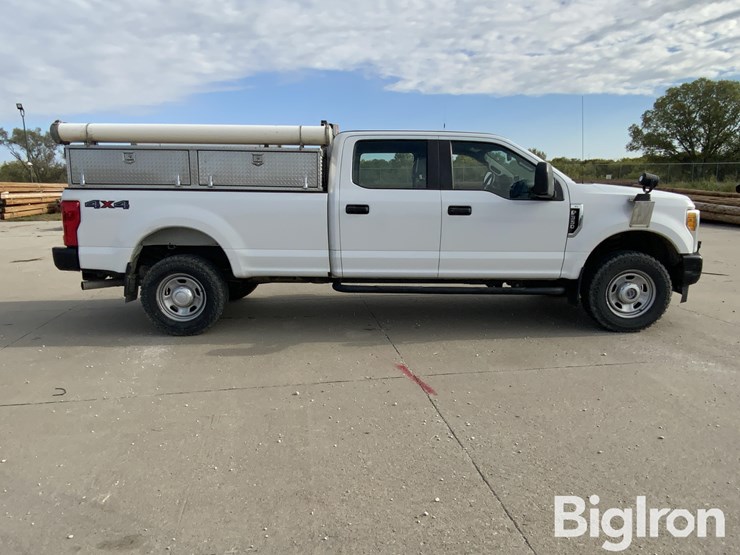 2017-ford-f350-xl-image-4