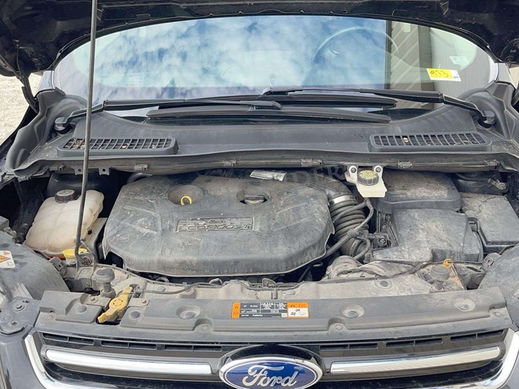 2013-ford-escape-titanium-image-39