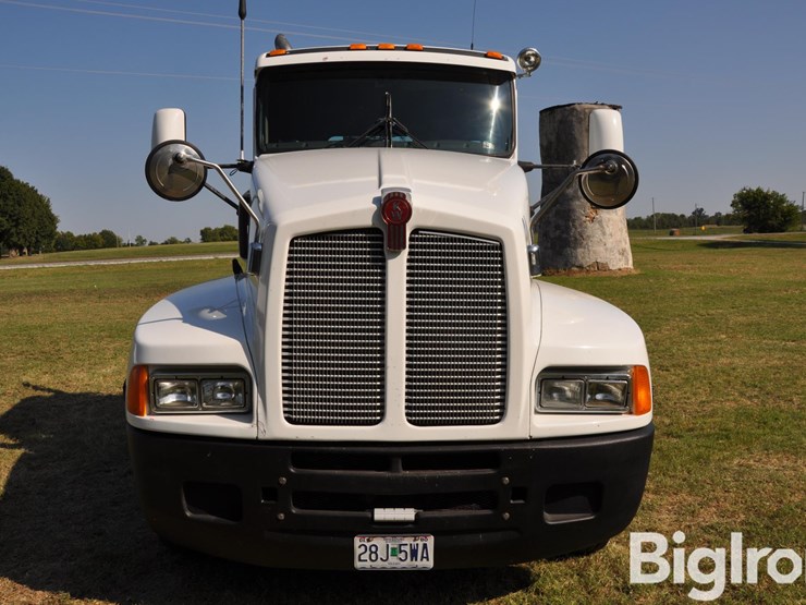 2003-kenworth-t600-image-2