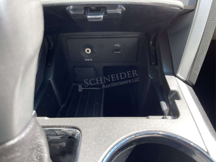 2013-ford-explorer-image-44