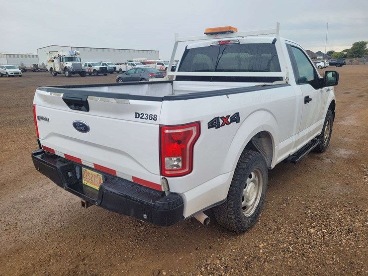 2017-ford-f150-xl-image-3