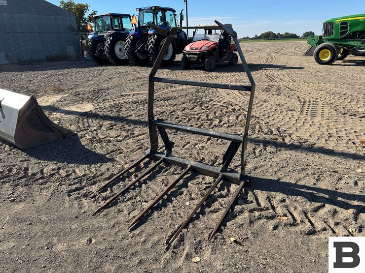 bale-spear-attachment-image-2