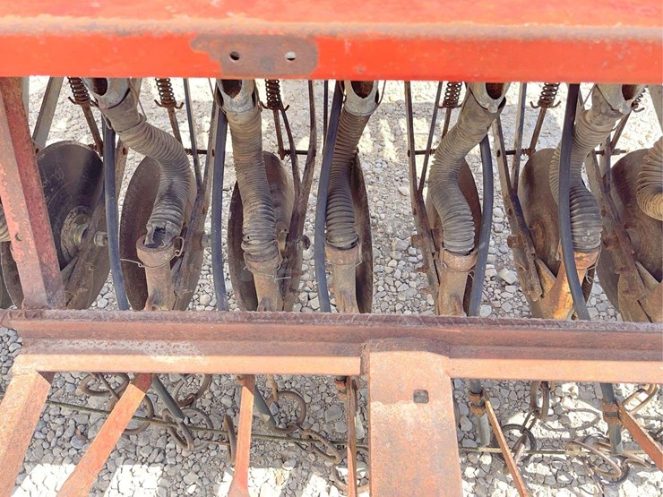 international-10-image-17