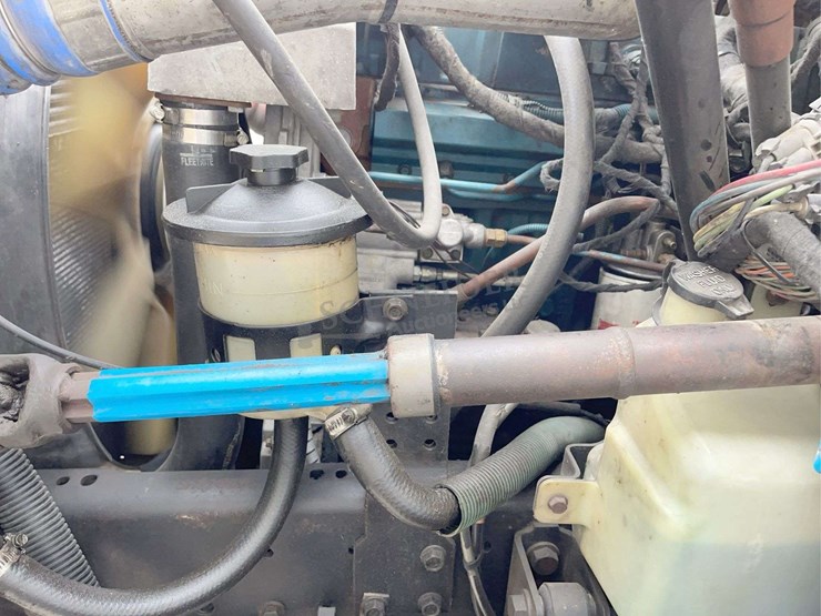 2003-international-durastar-4400-image-47