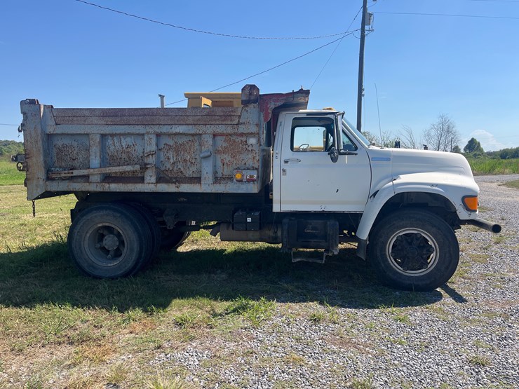 #107-•-1994-ford-33000-dump-truck-image-4