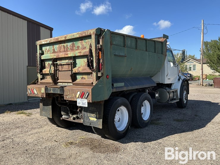 2005-sterling-lt7500-image-5