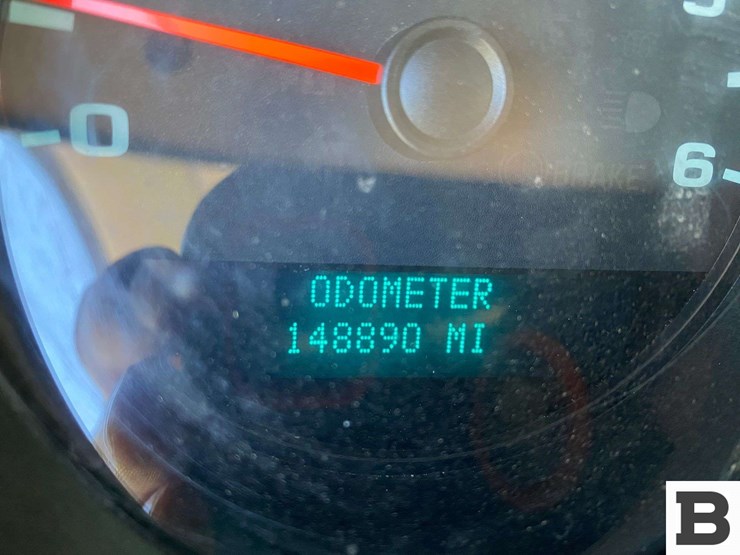 2012-chevrolet-silverado-1500-image-32