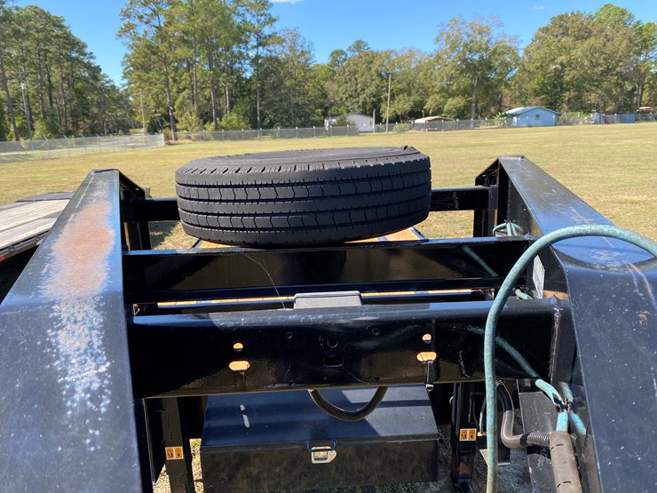 #33-•-#122-•-bigtex-gooseneck-14gn-trailer-gvwr-15,900-lbs-image-16