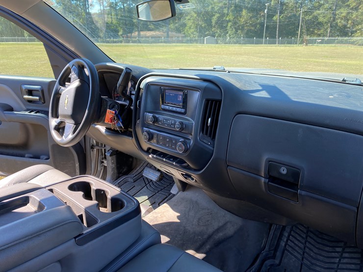 2014-chevrolet-silverado-image-19