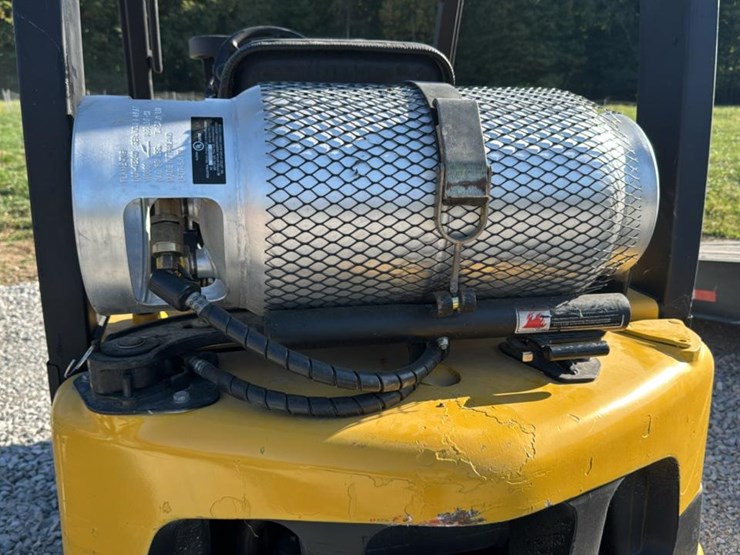 #1354-•-yale-forklift-image-24