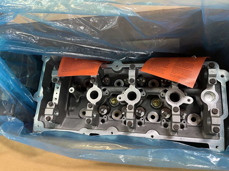 #8548-•-mopar-heads-(pr8)-image-13