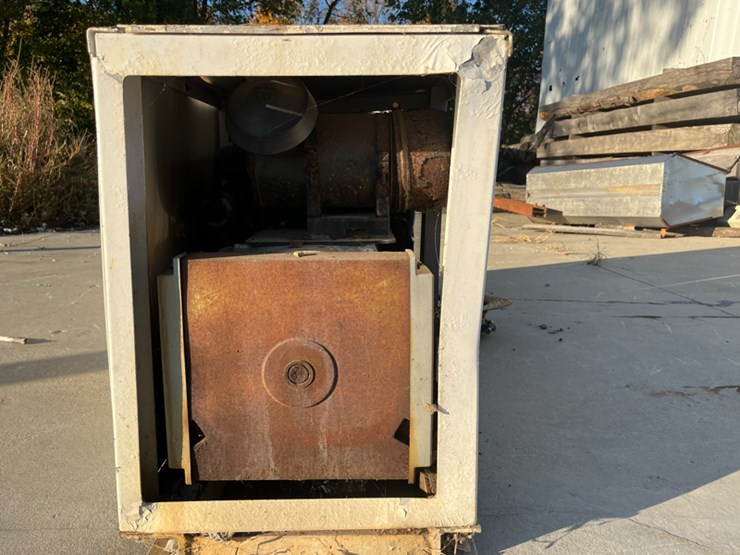 #4603-•-izuzu-15kw-genset-image-2