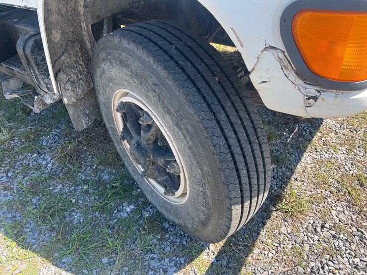 #107-•-1994-ford-33000-dump-truck-image-21