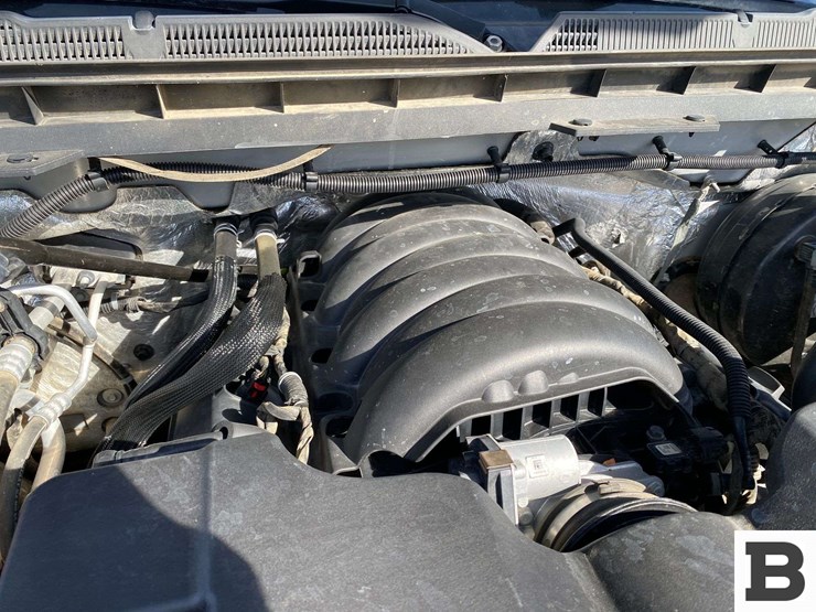 2017-chevrolet-silverado-1500-image-30